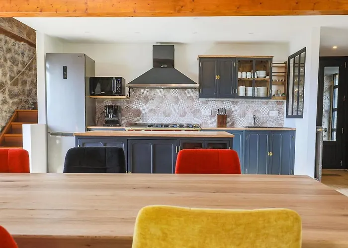 Vakantiehuis Le Choizines 8/10 Personnes *